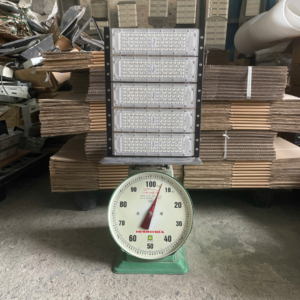 THÔNG SỐ ĐÈN LED PHA MODULE P03 300W